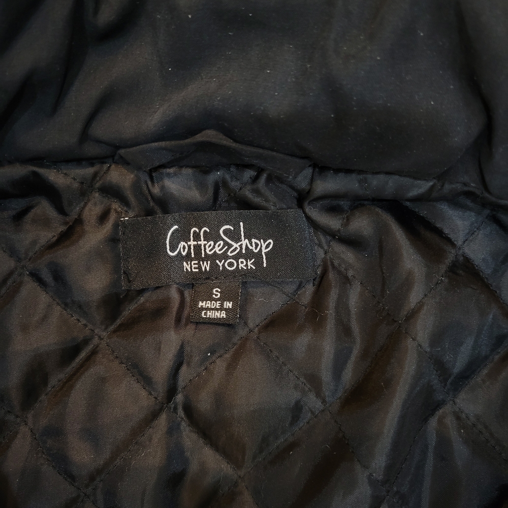 CoffeeShop Black Jacket with Faux Fur Hood - Picture 3 of 9